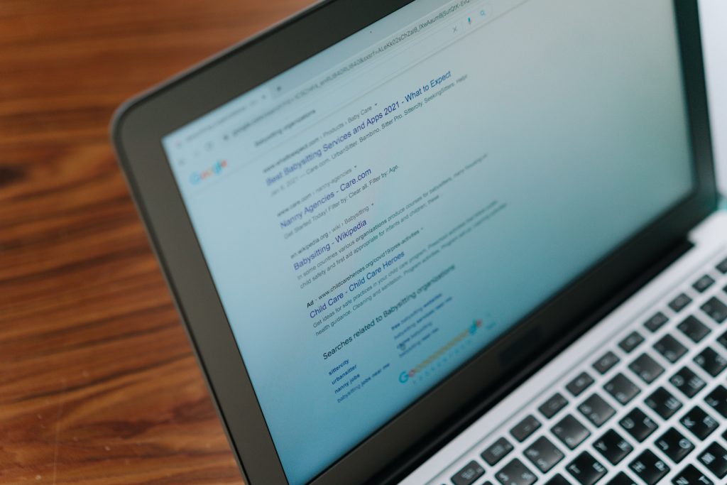 Quora uses Chat-GPT to appear on every query in Google
