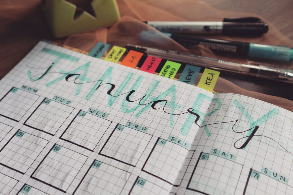 How can I start finding freelance projects in Digital Marketing?